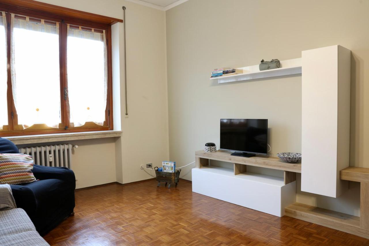 La Casa Dei Nonni - Ampio Trilocale Zona Lingotto Apartment Turin Ngoại thất bức ảnh