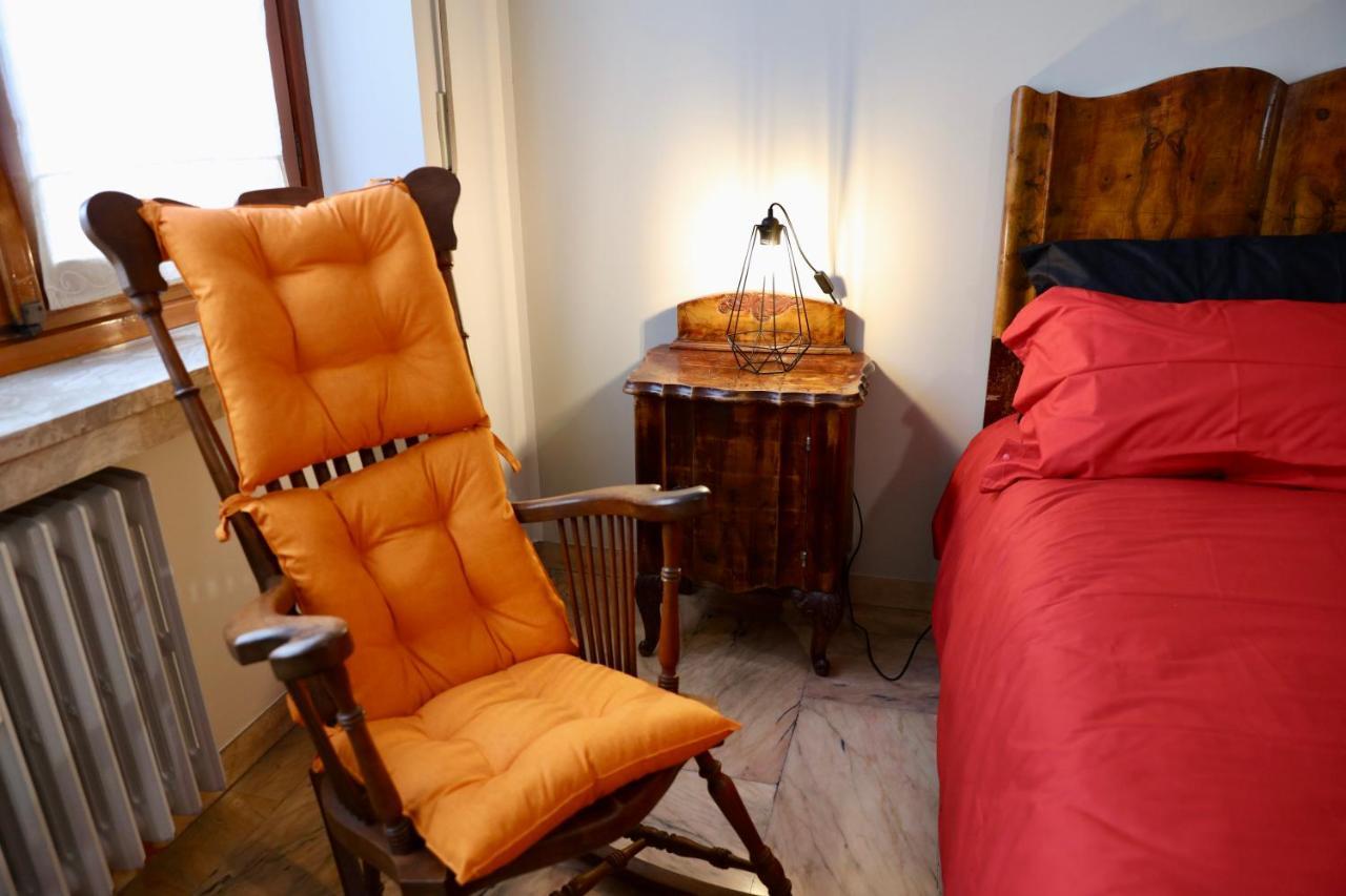 La Casa Dei Nonni - Ampio Trilocale Zona Lingotto Apartment Turin Ngoại thất bức ảnh