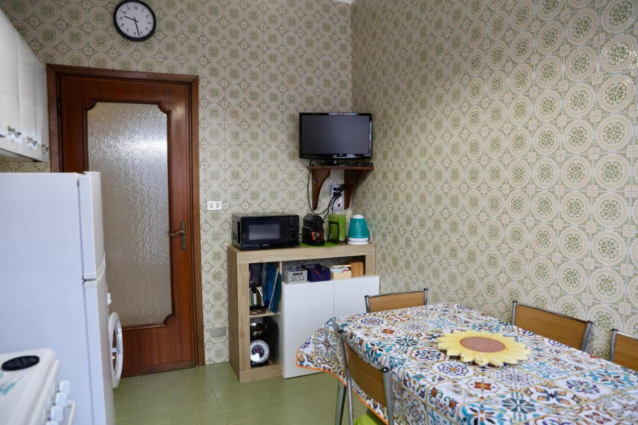 La Casa Dei Nonni - Ampio Trilocale Zona Lingotto Apartment Turin Ngoại thất bức ảnh