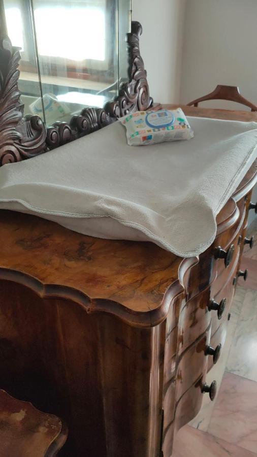 La Casa Dei Nonni - Ampio Trilocale Zona Lingotto Apartment Turin Ngoại thất bức ảnh